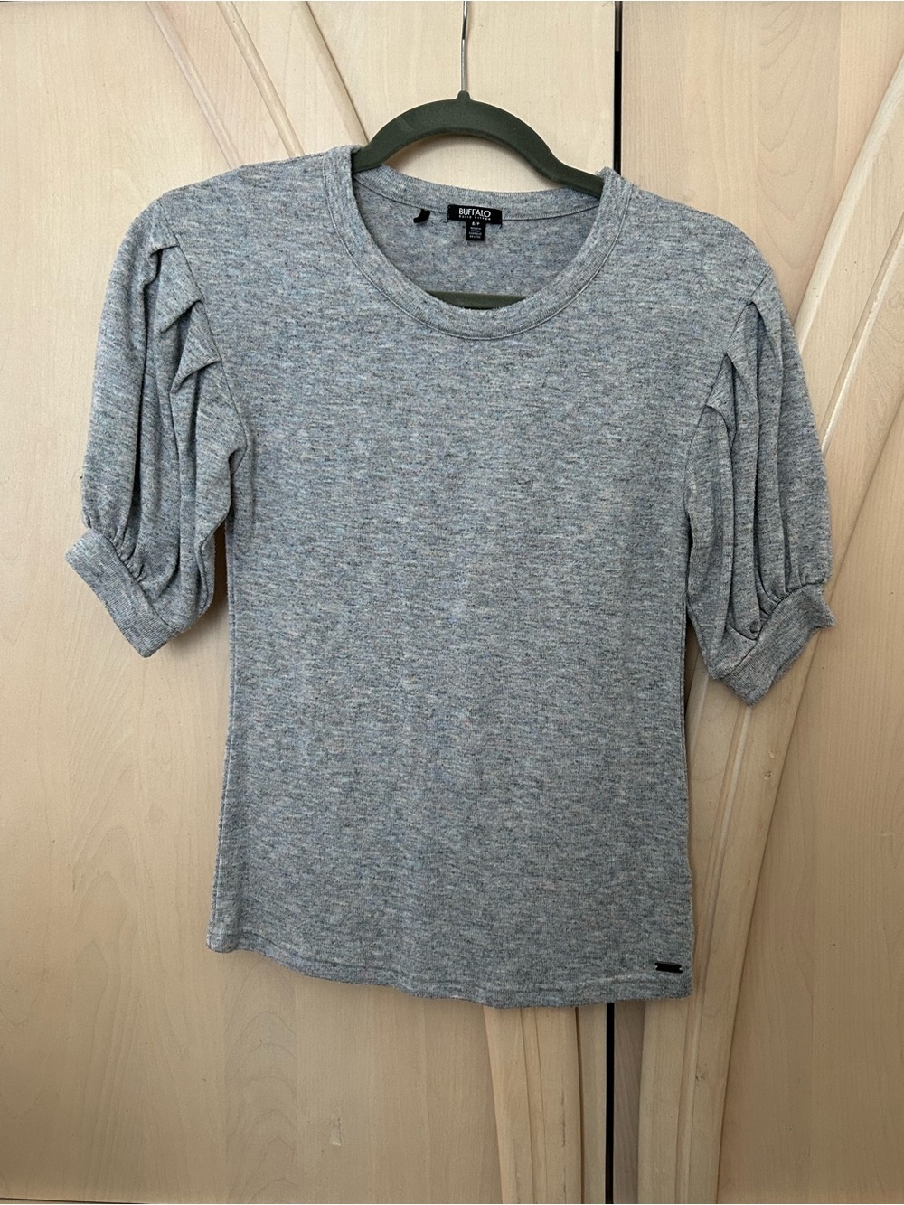 Buffalo Heather Gray Puff-Sleeve Short Sleeve Top